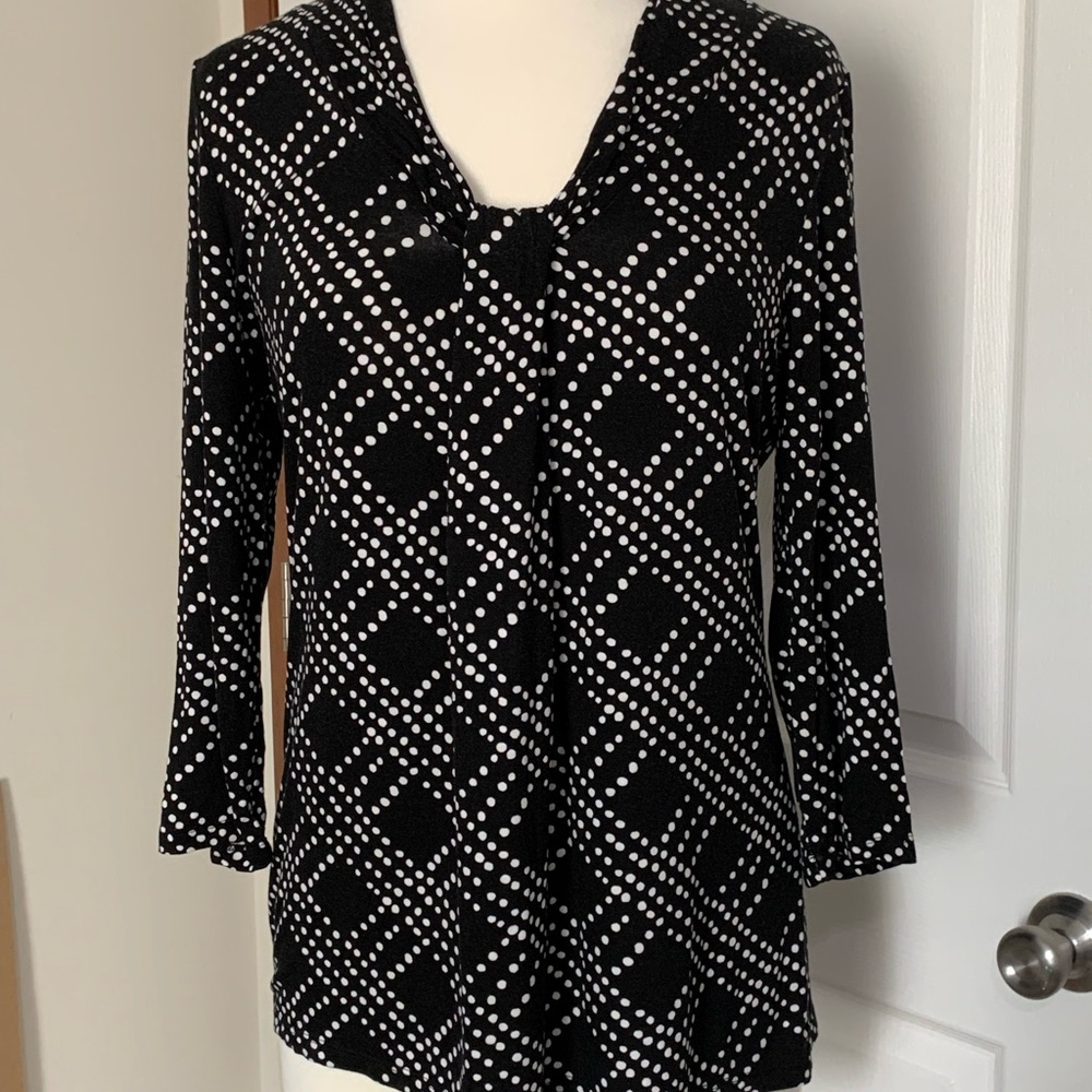 👚 3/$32-Ann Taylor stretch top, 3/4 sleeves